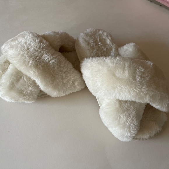 Girls Faux Fur Slippers - Two pairs - Picture 15 of 16